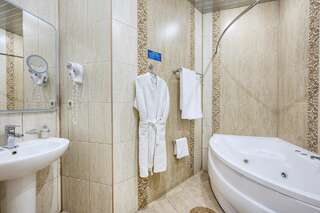 Гостиница Астория Волгоград Полулюкс на двоих с фотосессией по городу Волгограду-9