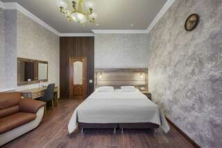 Гостиница Астория Волгоград Полулюкс на двоих с фотосессией по городу Волгограду-5