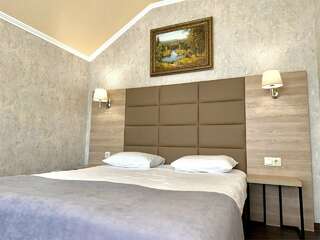 Гостиница Астория Волгоград Стандартный номер с кроватью размера «king-size»-8